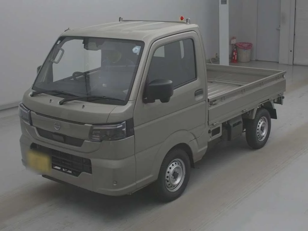 Nissan NT100 Clipper DR16T 2026
